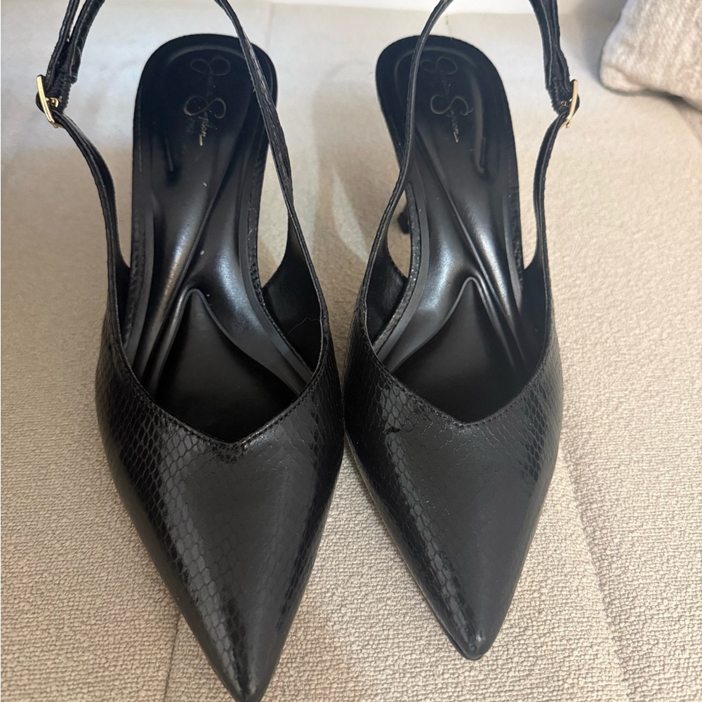 Jessica Simpson Black Pointed Toe Slingback Pumps